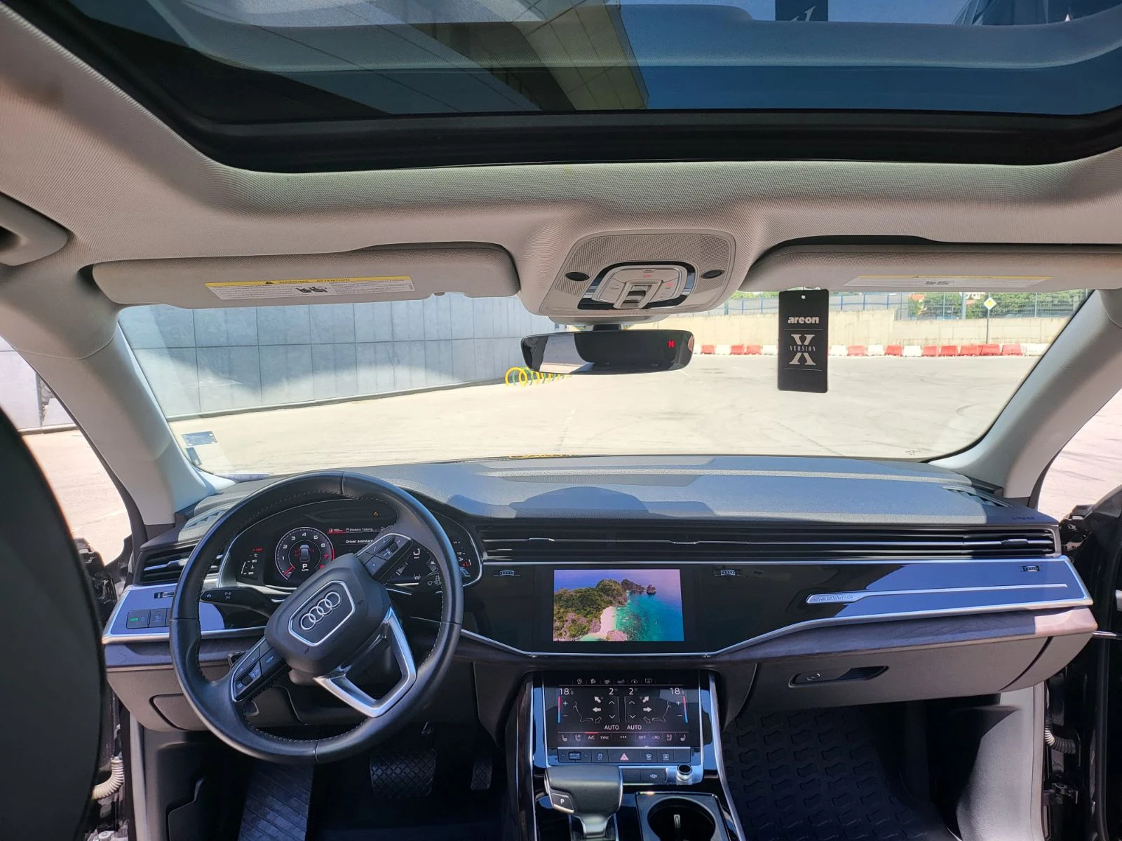 Audi Q8 Premium + , снимка 5 - Автомобили и джипове - 54428101