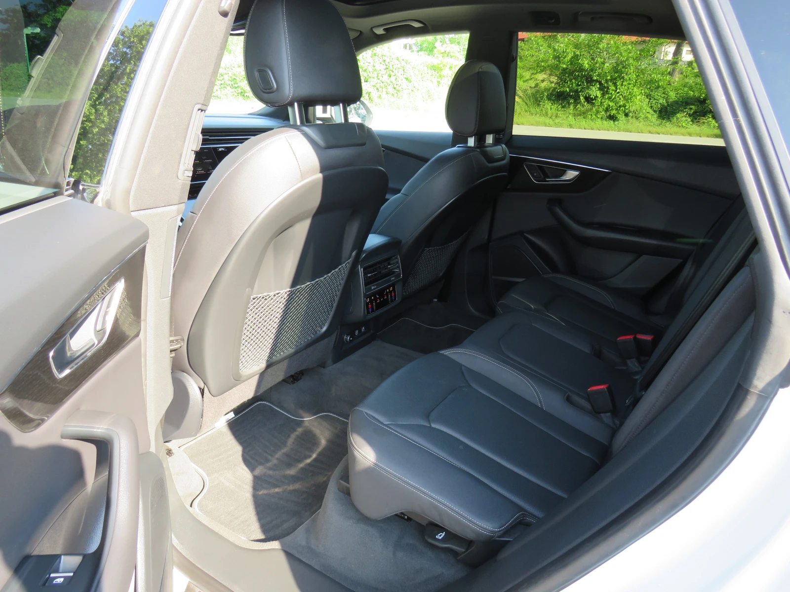 Audi Q8 * RSQ-PACK S-LINE B&O PANO MATRIX* , снимка 10 - Автомобили и джипове - 54787858