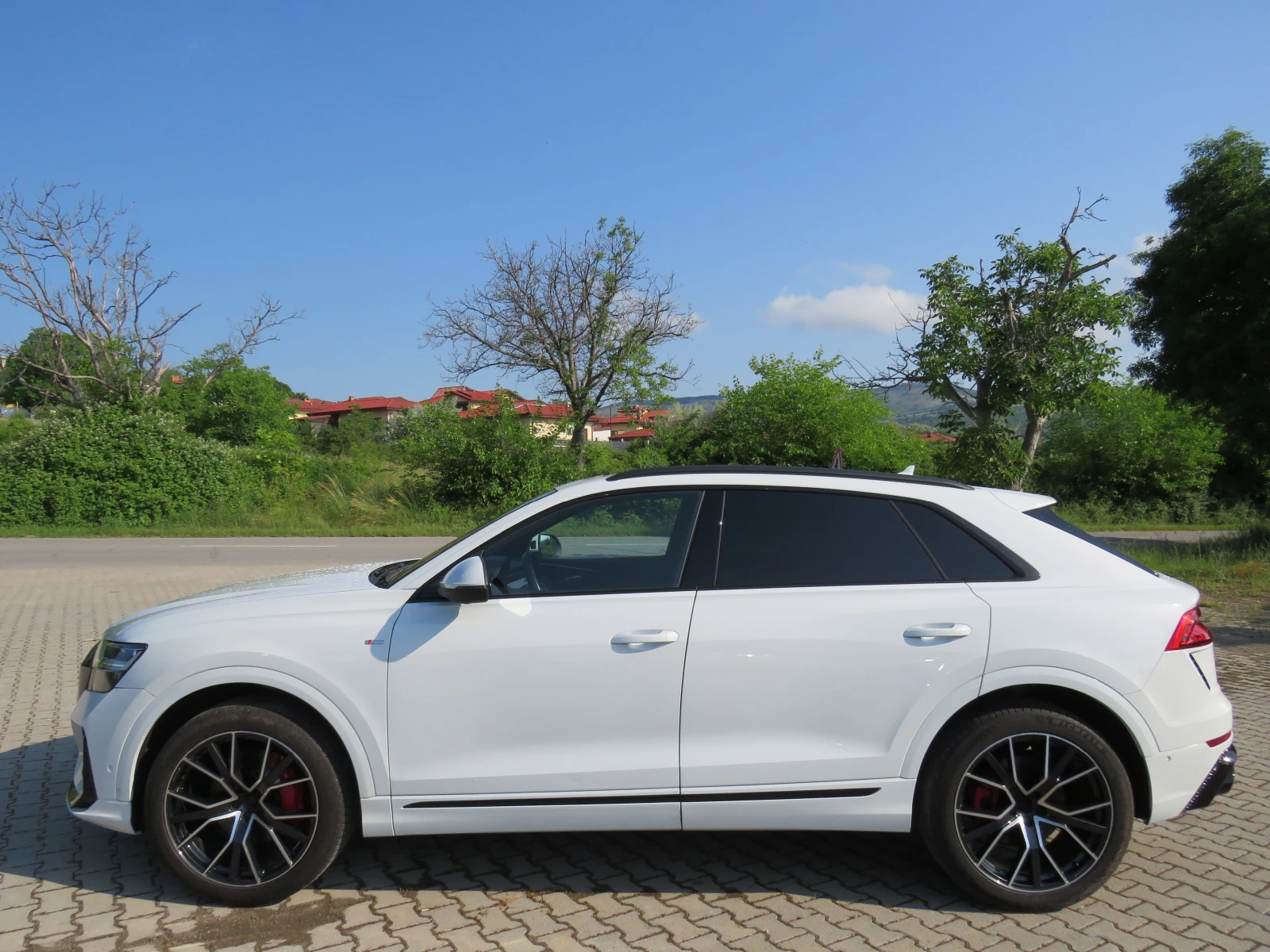 Audi Q8 * RSQ-PACK S-LINE B&O PANO MATRIX* , снимка 8 - Автомобили и джипове - 54787858