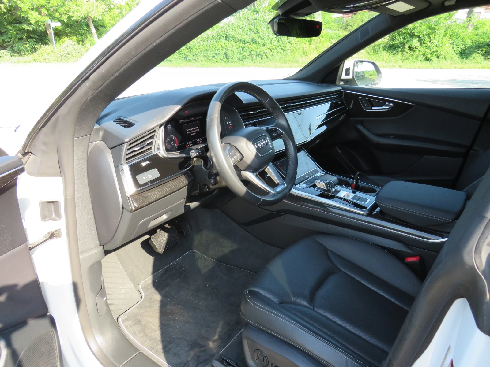 Audi Q8 * RSQ-PACK S-LINE B&O PANO MATRIX* , снимка 9 - Автомобили и джипове - 54787858