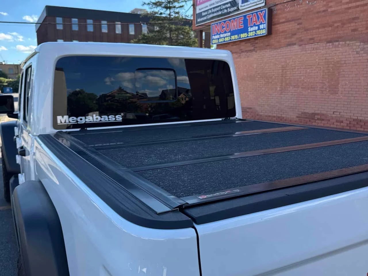 Jeep Gladiator * Mojave * АВТОКРЕДИТ БЕЗ ПЪРВОНАЧАЛНА ВНОСКА* , снимка 13 - Автомобили и джипове - 54908587