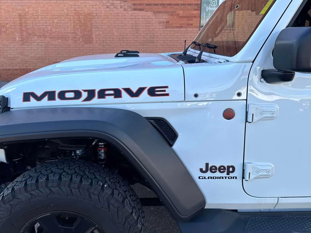 Jeep Gladiator * Mojave * АВТОКРЕДИТ БЕЗ ПЪРВОНАЧАЛНА ВНОСКА* , снимка 15 - Автомобили и джипове - 54908587