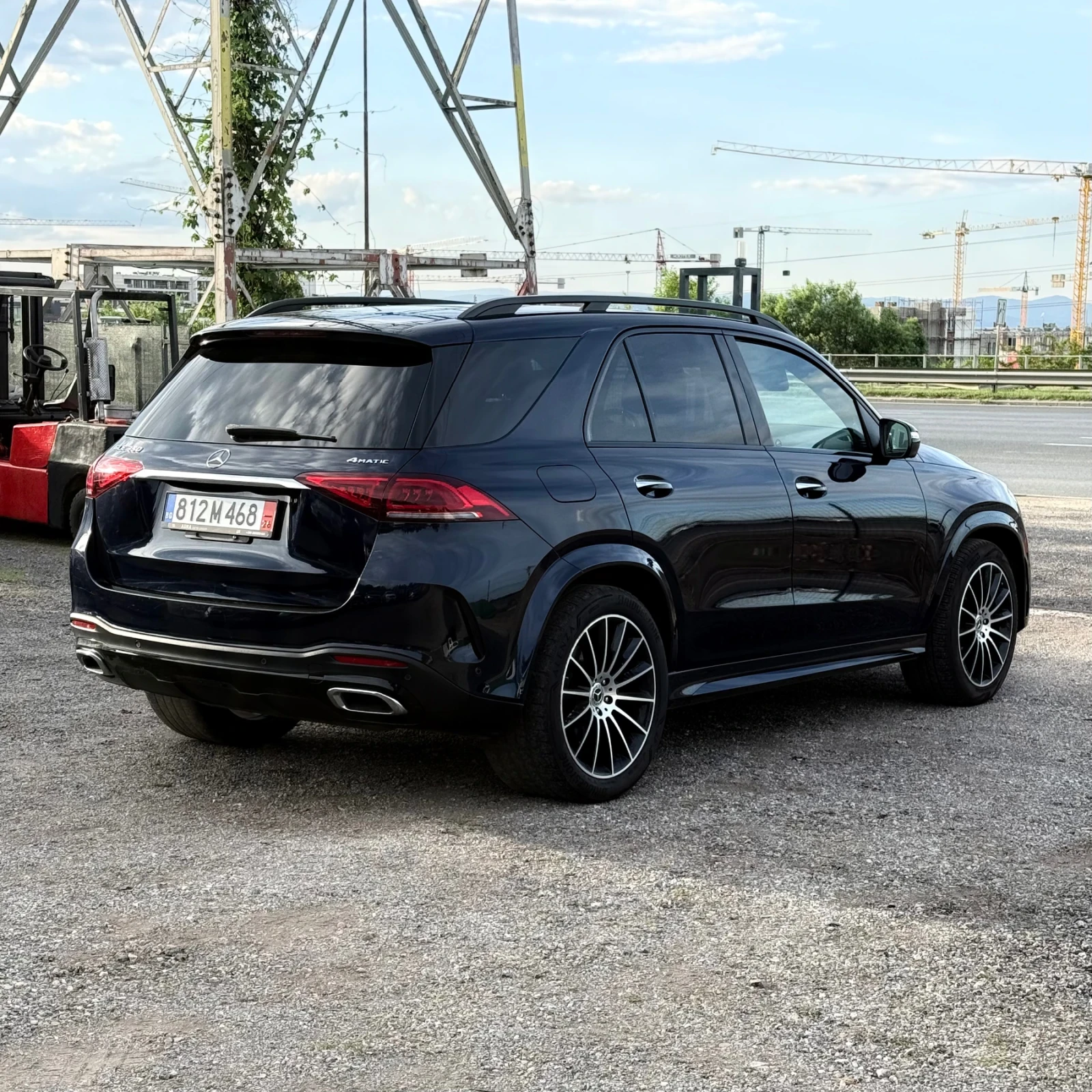 Mercedes-Benz GLE 350 4MATIC/AMG/NIGHT/BURMESTER/360/Подгрев/Пано, снимка 5 - Автомобили и джипове - 54998649