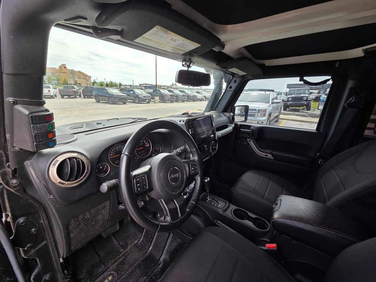 Jeep Wrangler * 75th Anniversary * CARFAX * ЦЕНА ДО БГ, снимка 5 - Автомобили и джипове - 55040511