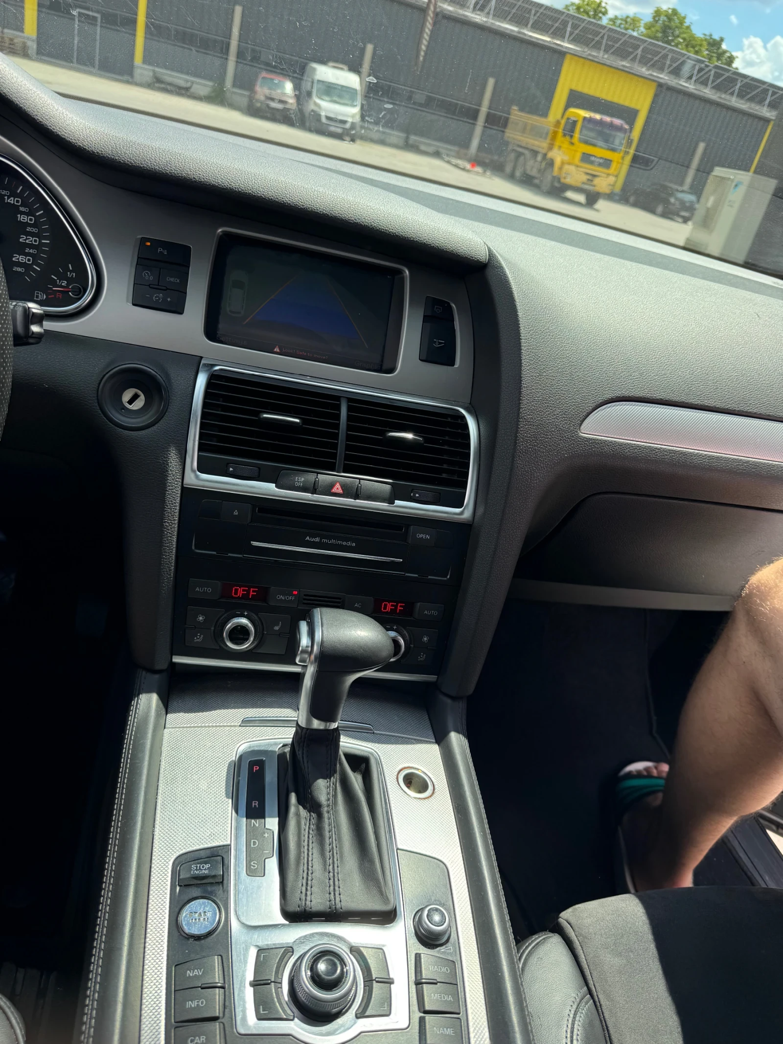 Audi Q7, снимка 11 - Автомобили и джипове - 55163119