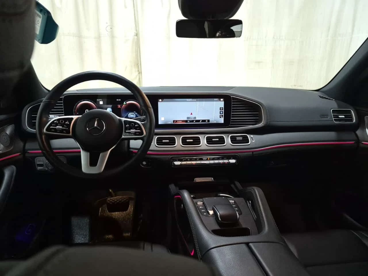 Mercedes-Benz GLE 350 CARFAX/ПОДГРЕВ/360 КАМЕРА/ПАНОРАМА/БУРМАСТЕР/, снимка 10 - Автомобили и джипове - 55237134