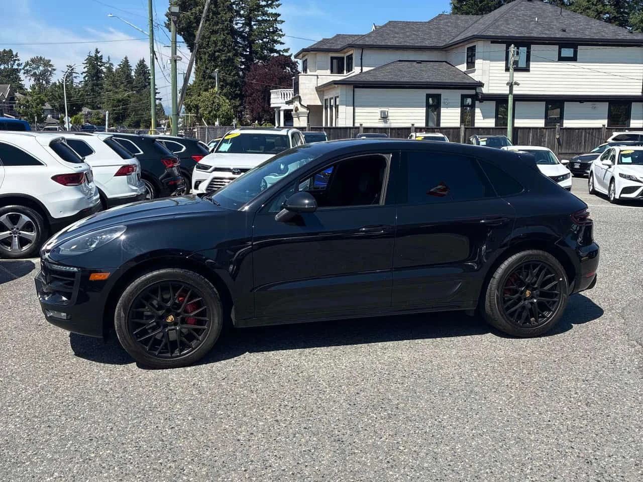 Porsche Macan * GTS * CARFAX * ОПЦИЯ ЗА ФИНАНСИРАНЕ, снимка 2 - Автомобили и джипове - 55269416