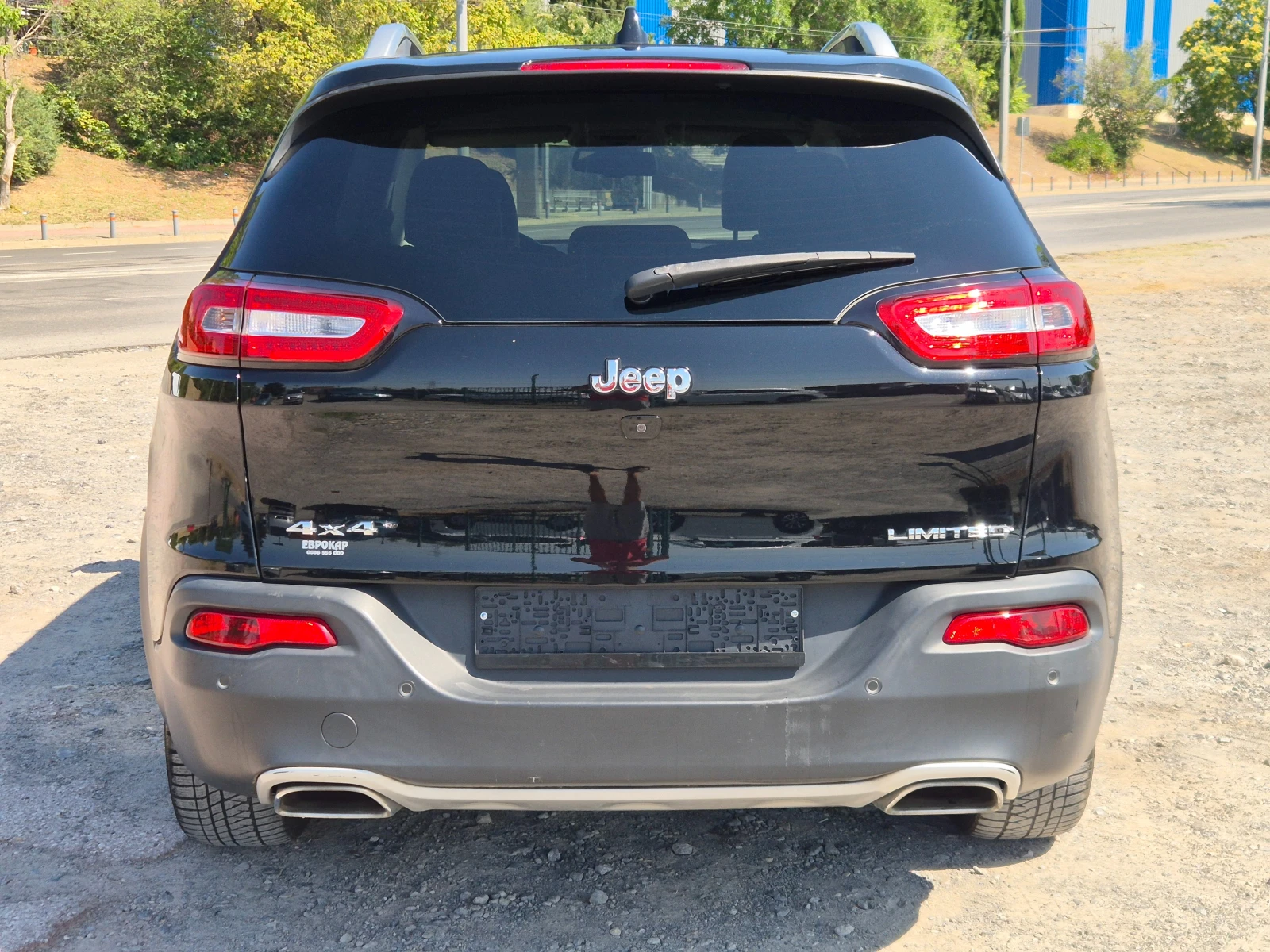 Jeep Cherokee 2.2TD 4WD, снимка 4 - Автомобили и джипове - 55611915