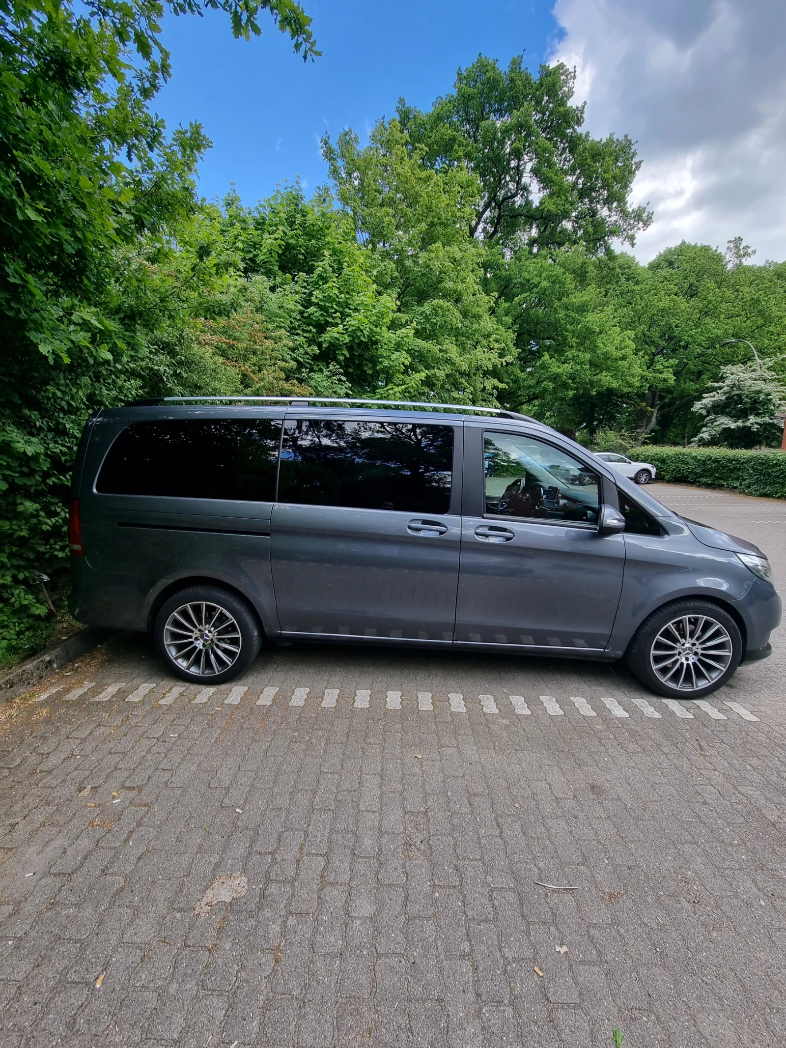 Mercedes-Benz V 250  - изображение 3
