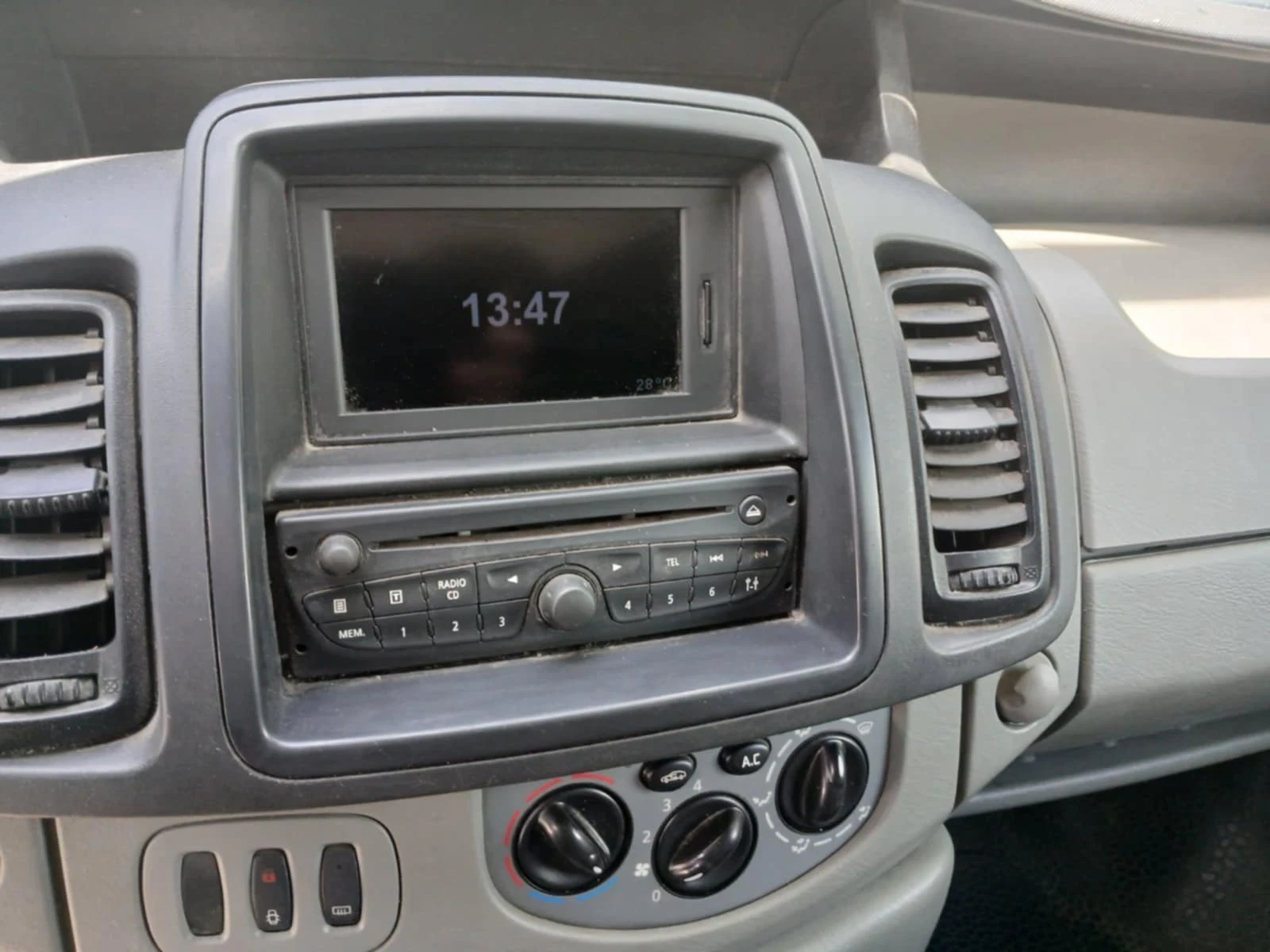 Renault Trafic 2 - изображение 7