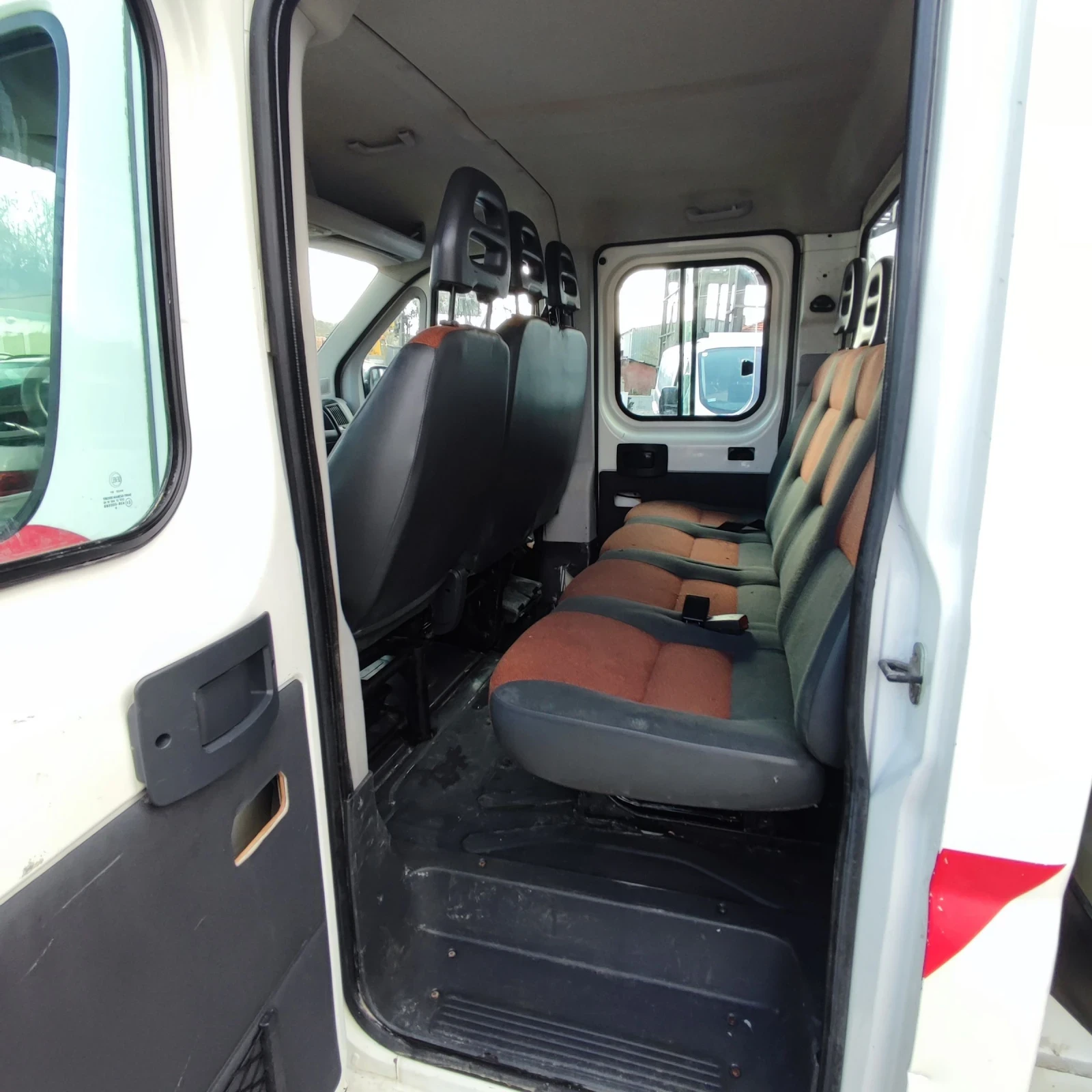 Fiat Ducato 2.3 MULTI JET* 120ks* 6+ 1м* БОРДОВИ* , снимка 12 - Бусове и автобуси - 54596092