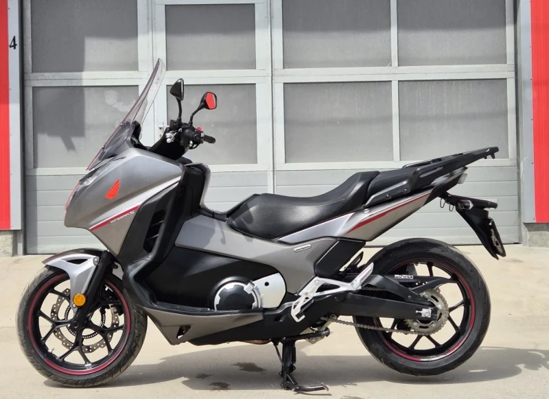 Honda Integra S 750 LED, ABS, TC, снимка 4 - Мотоциклети и мототехника - 49860265