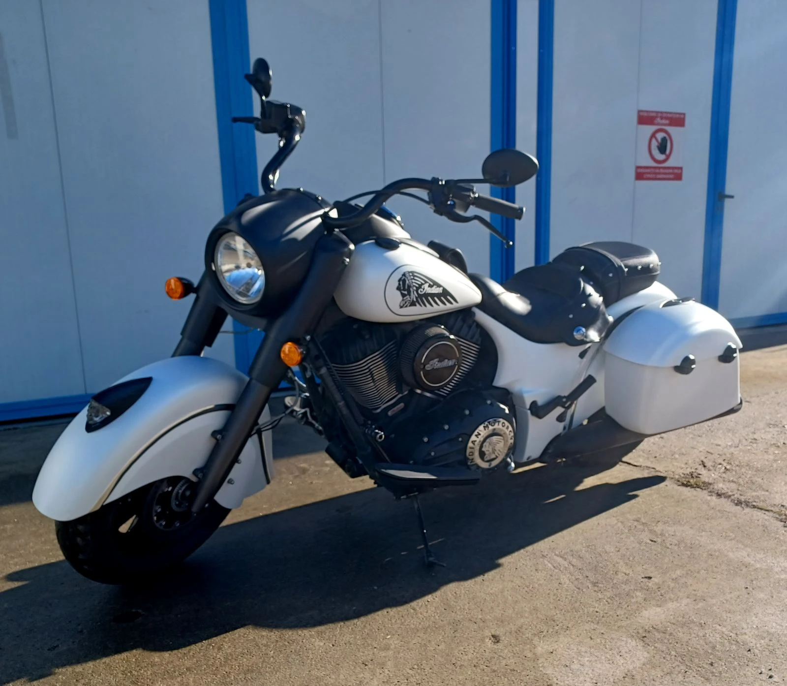 Indian Chief Dark Horse, снимка 1