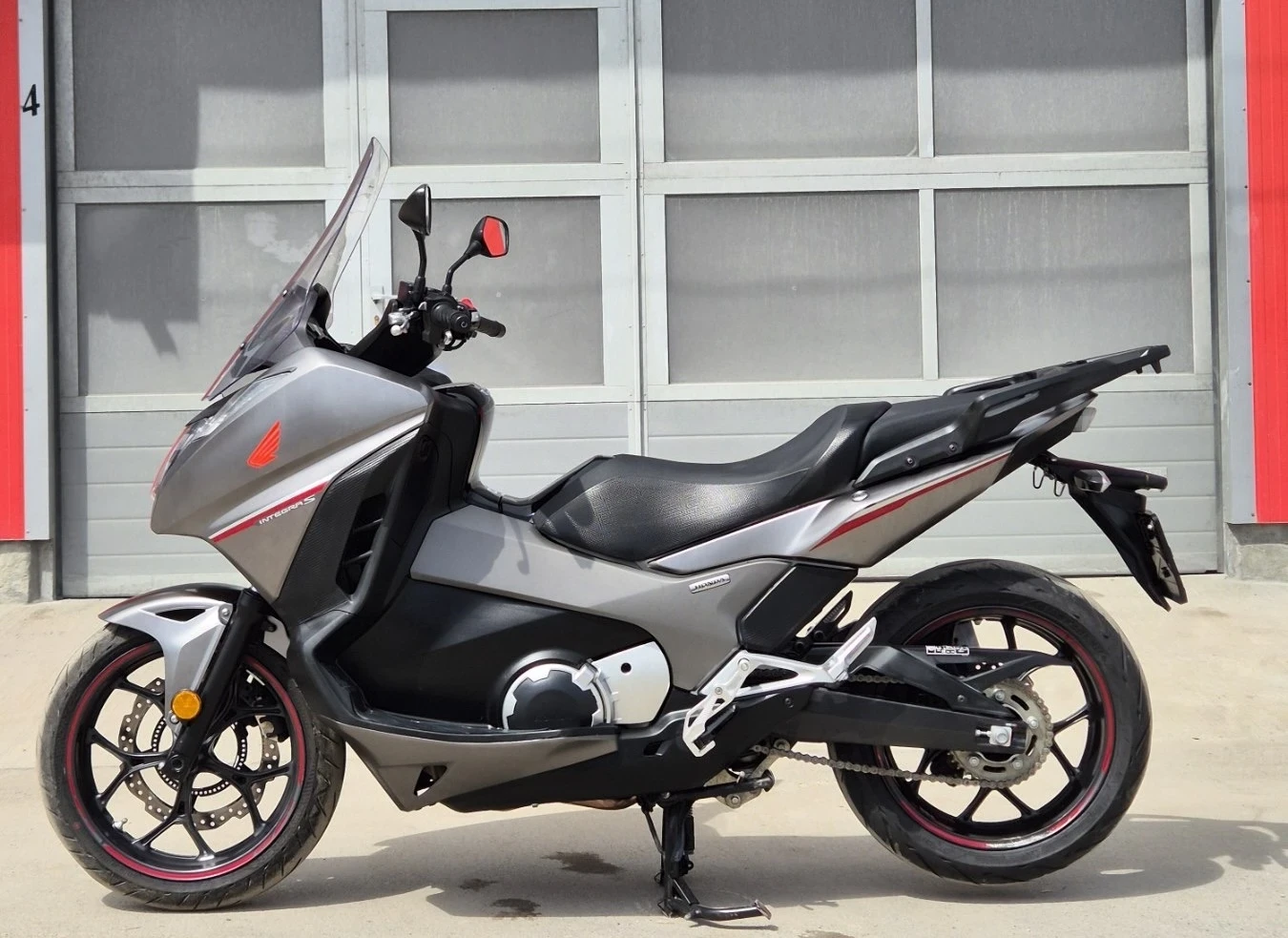 Honda Integra S 750 LED, ABS, TC - изображение 4