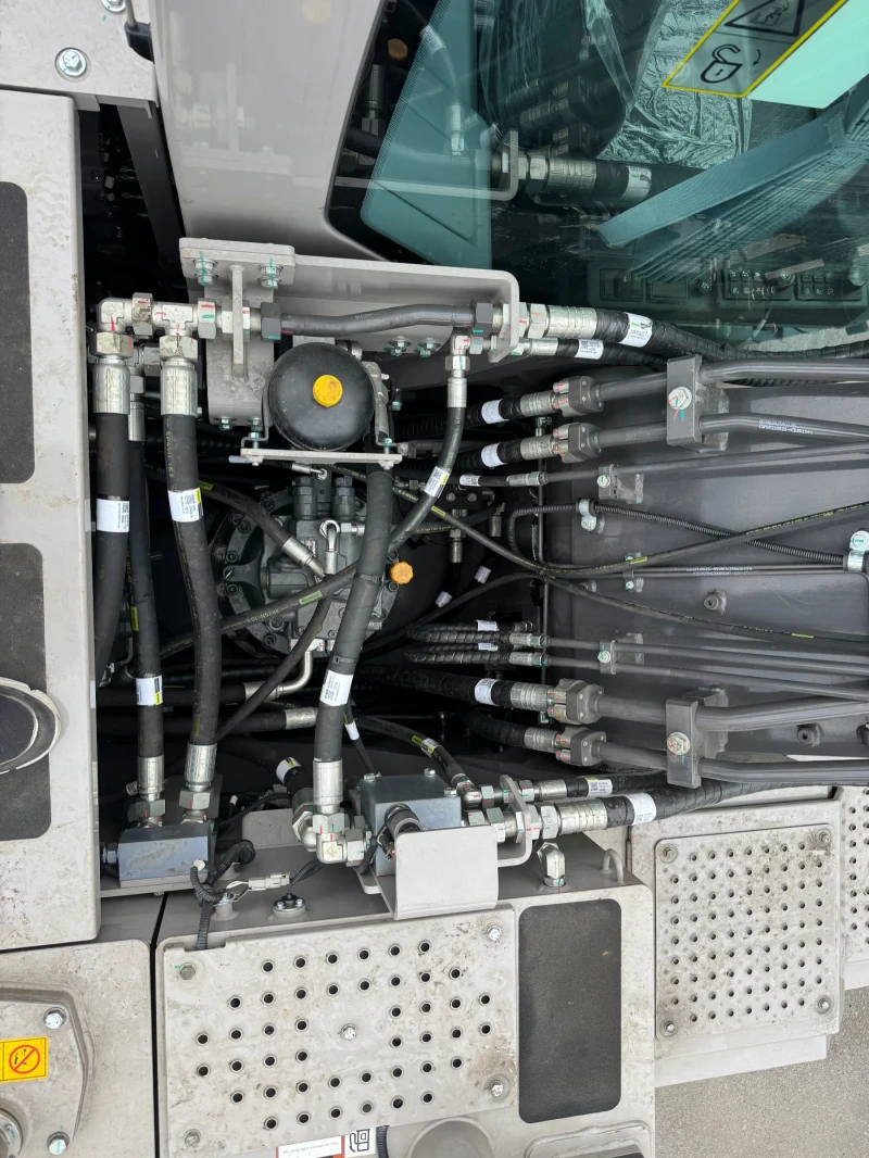 Багер ZOOMLION ZE225GN, снимка 11 - Индустриална техника - 52512284