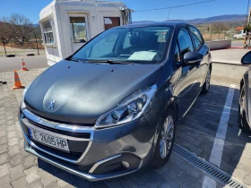 Peugeot 208 1.2i, снимка 1