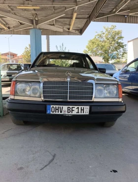 Mercedes-Benz 124 2.5, снимка 2