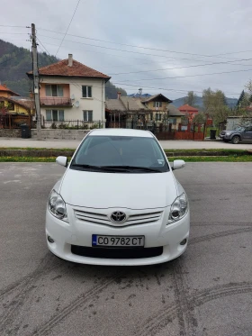 Toyota Auris 1.6, 132 к.с., снимка 3