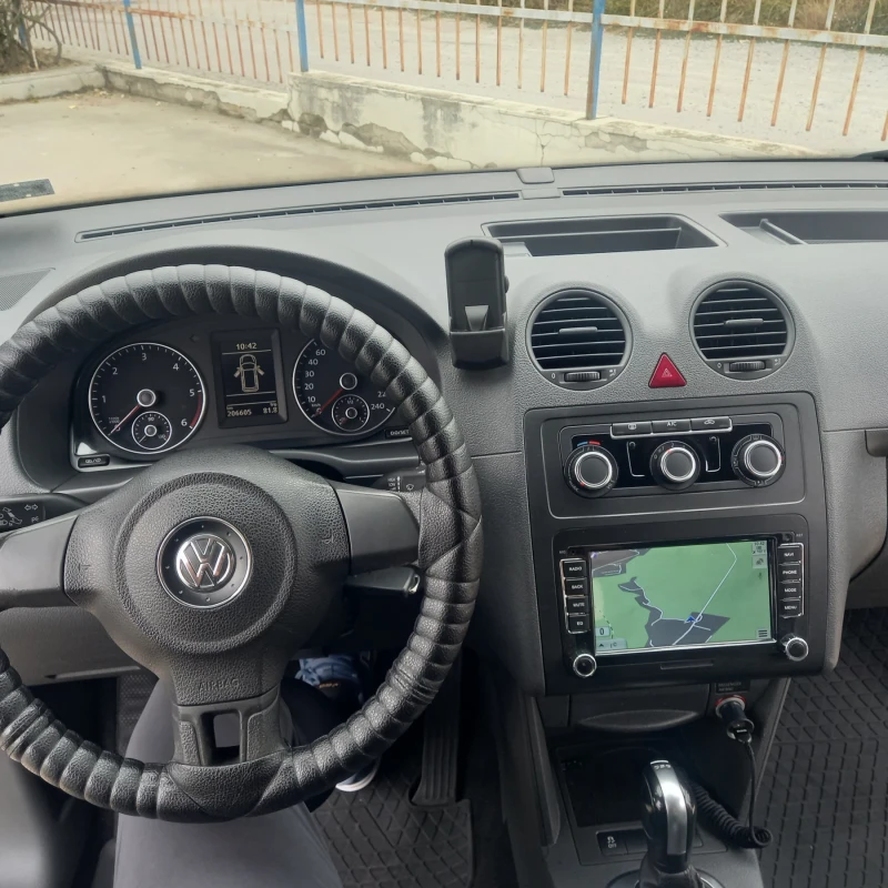 VW Caddy 4MOTION , снимка 6 - Автомобили и джипове - 47052902