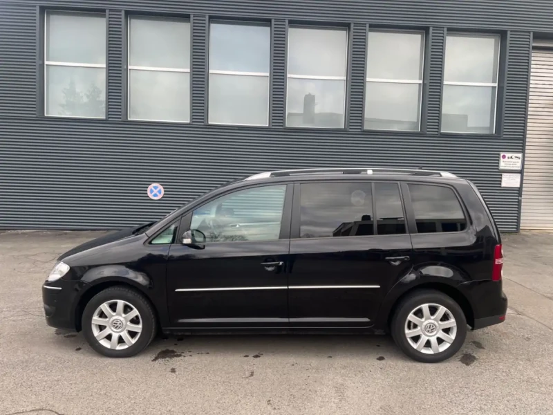 VW Touran 1.9 105, снимка 2 - Автомобили и джипове - 47479759