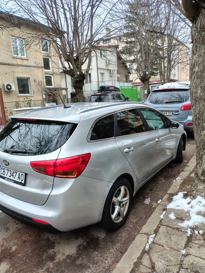 Kia Ceed, снимка 9 - Автомобили и джипове - 48728315