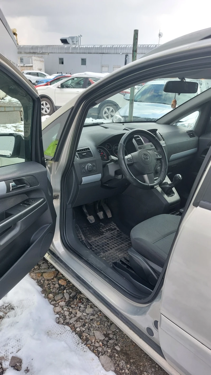 Opel Zafira, снимка 5 - Автомобили и джипове - 49247857