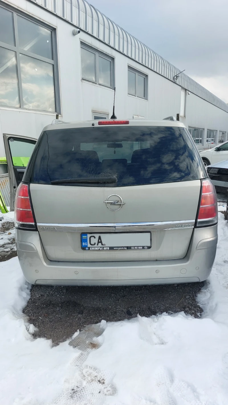 Opel Zafira, снимка 14 - Автомобили и джипове - 49247857