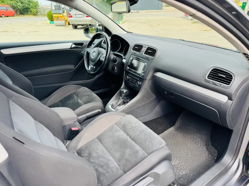 VW Golf 1.4 TFSI / 160 к.с, снимка 12 - Автомобили и джипове - 52618139