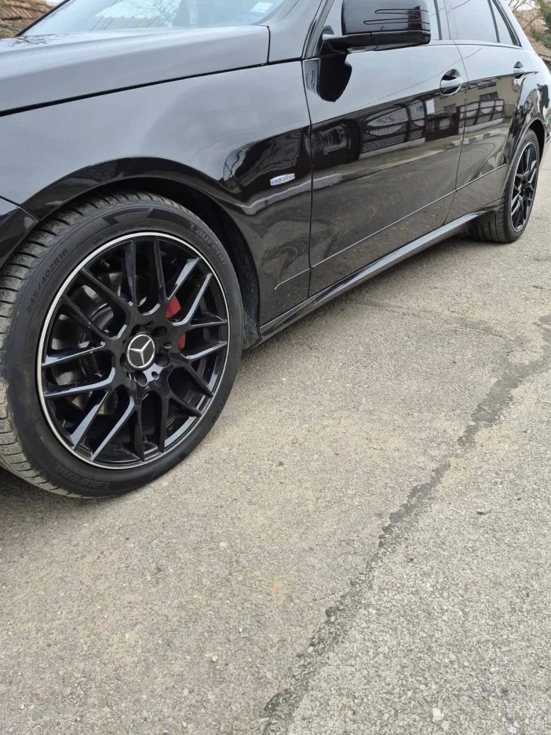 Mercedes-Benz E 250, снимка 17 - Автомобили и джипове - 52819436