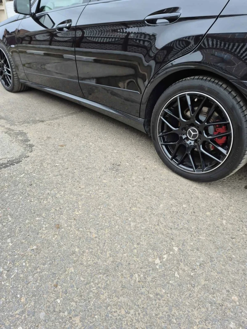 Mercedes-Benz E 250, снимка 13 - Автомобили и джипове - 52700218
