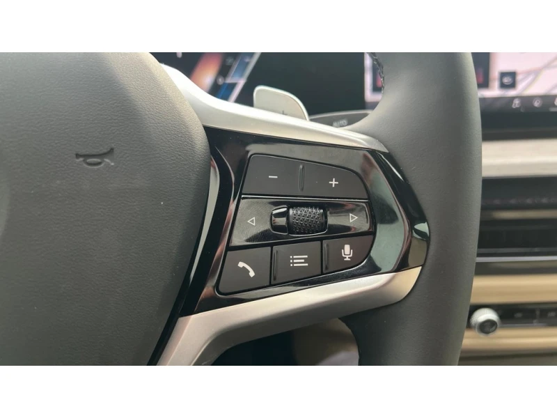 BMW 330 * 330i xDrive/Premium/Low KM/No Accident/CPO * CAR, снимка 16 - Автомобили и джипове - 52819423