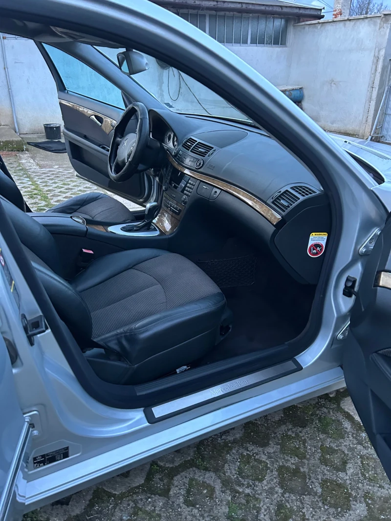 Mercedes-Benz E 280, снимка 10 - Автомобили и джипове - 53270024
