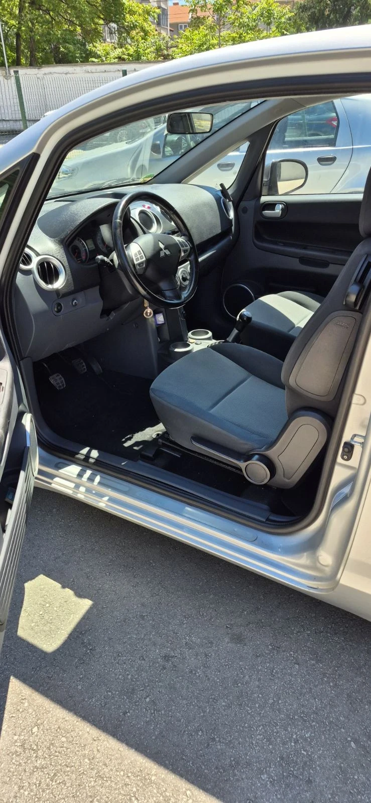 Mitsubishi Colt, снимка 4 - Автомобили и джипове - 54635023