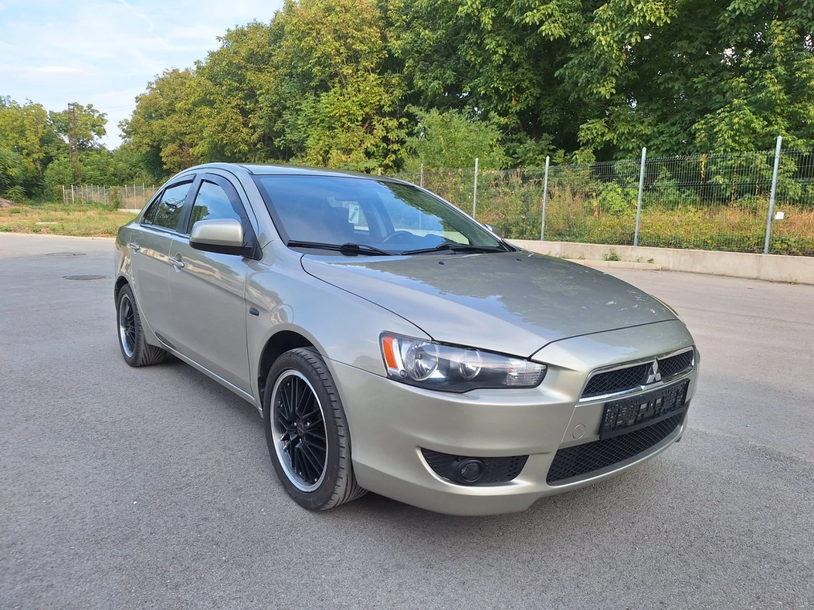 Mitsubishi Lancer 1, 8 АВТОМАТИК С ГАЗ, ОТЛИЧЕН! - изображение 3