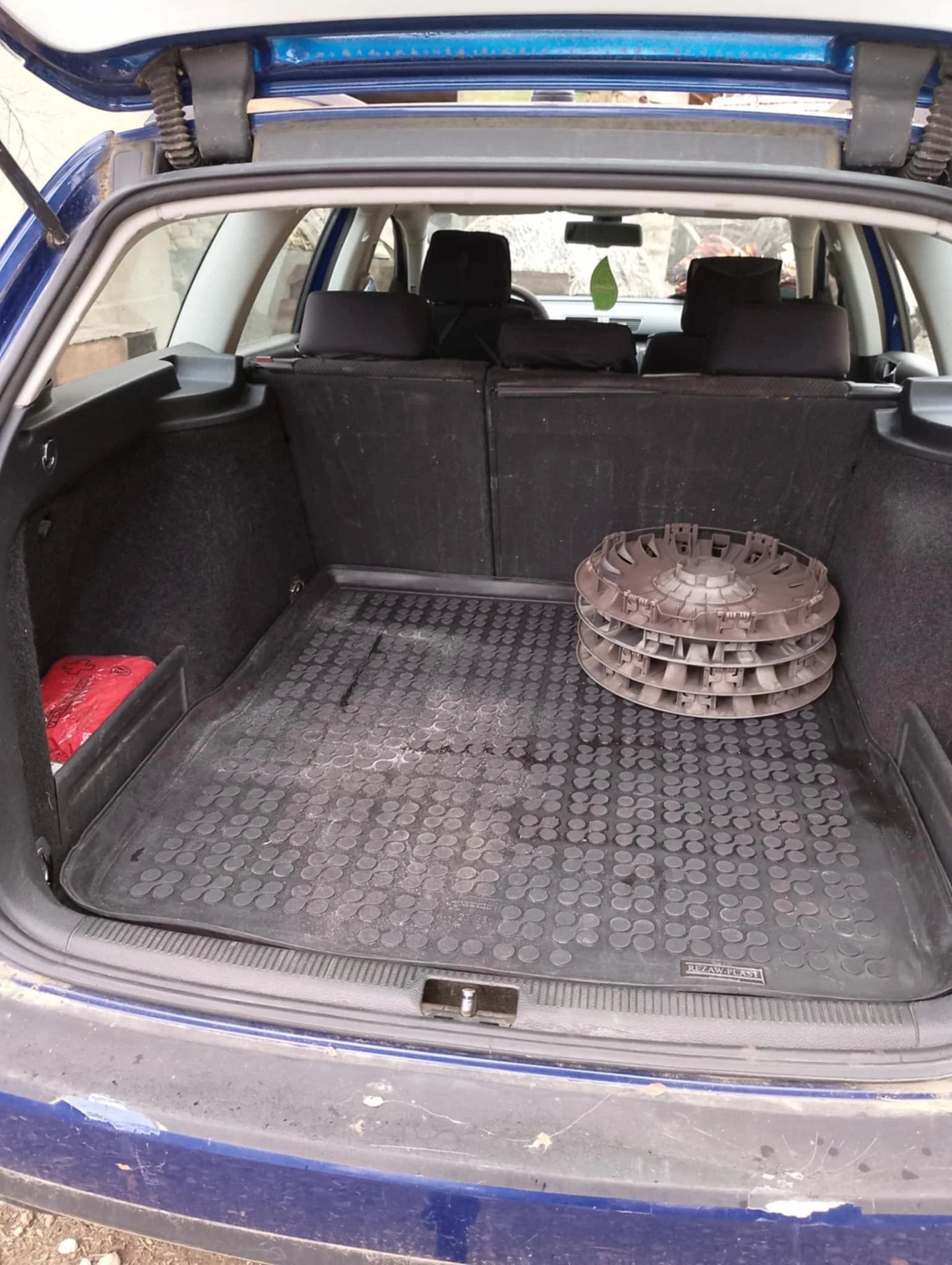 VW Passat 1.9 TDI 105 к.с. - изображение 5