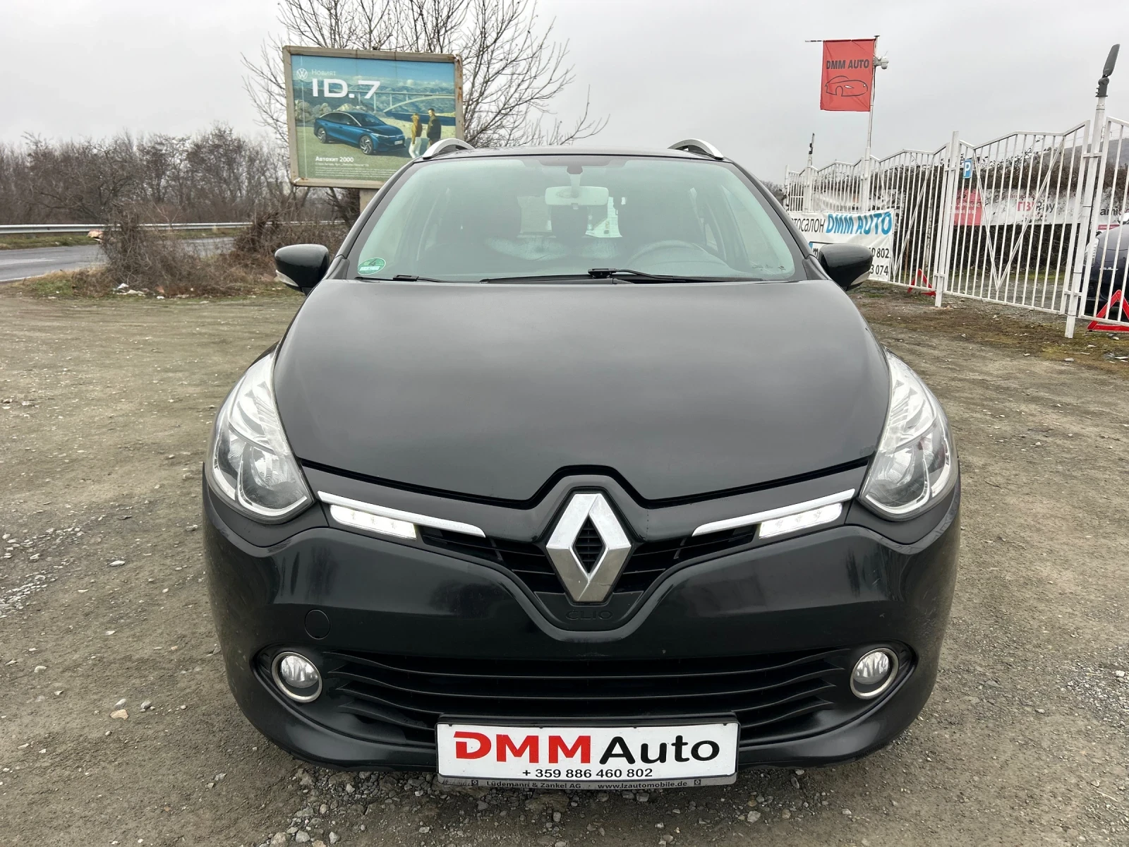 Renault Clio 1.5 - 90 кс / НАВИ / ПАРКТРОНИК / ВСИЧКИ ЕКСТРИ  - изображение 2