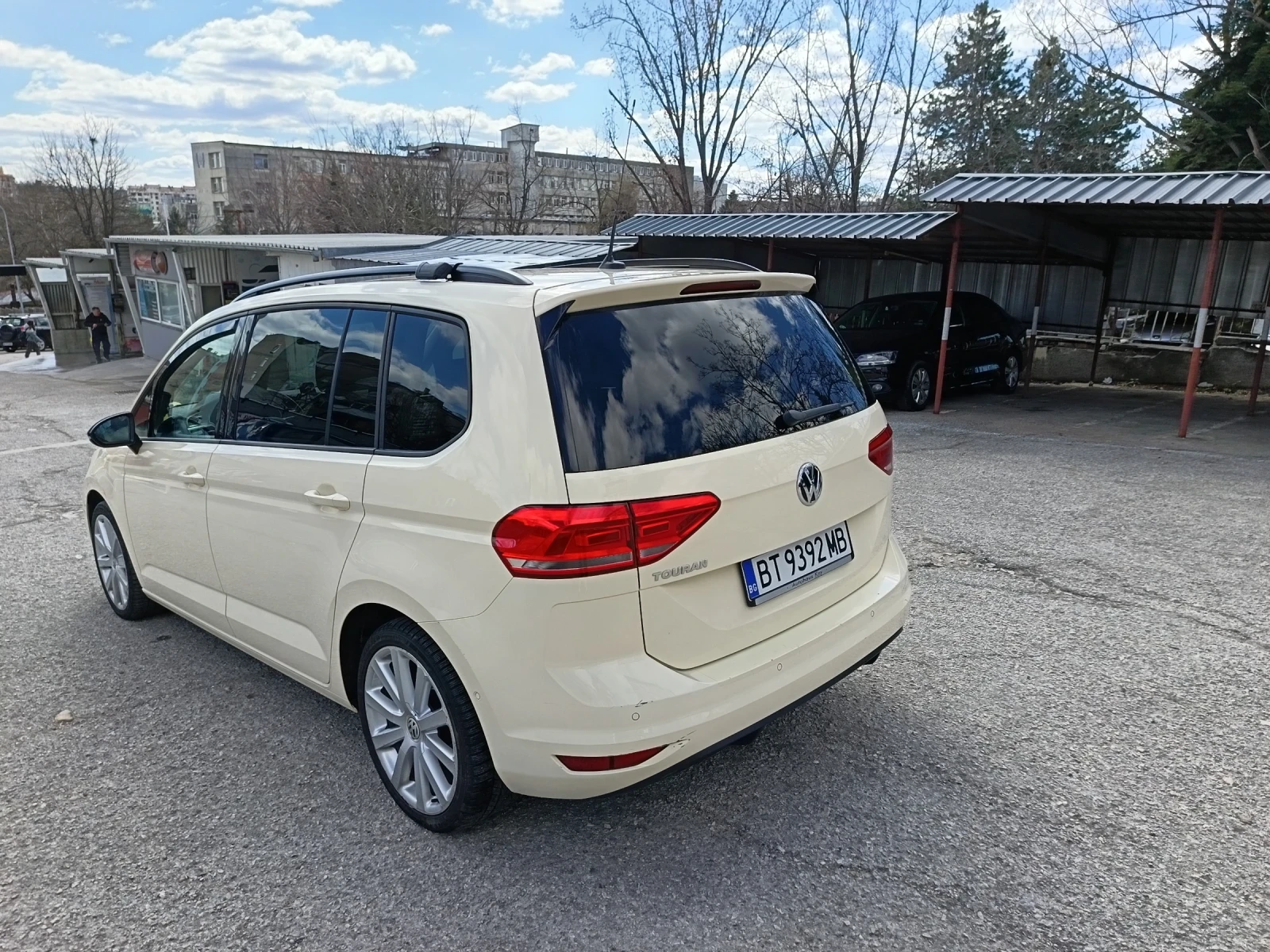 VW Touran  - изображение 5