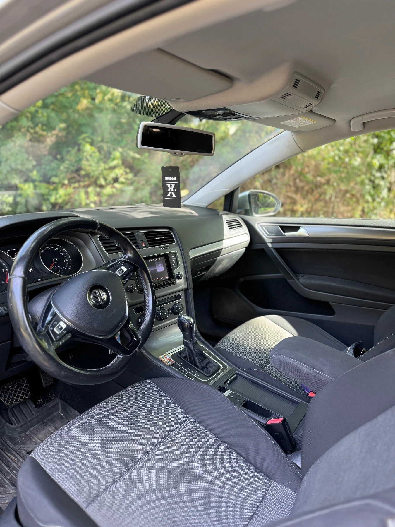 VW Golf VII 1.6 DSG - изображение 6