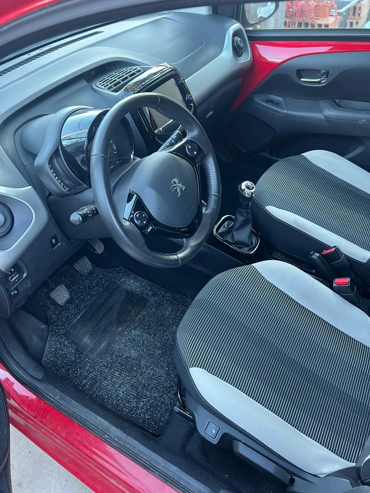 Peugeot 108 Peugeot 108  - изображение 8