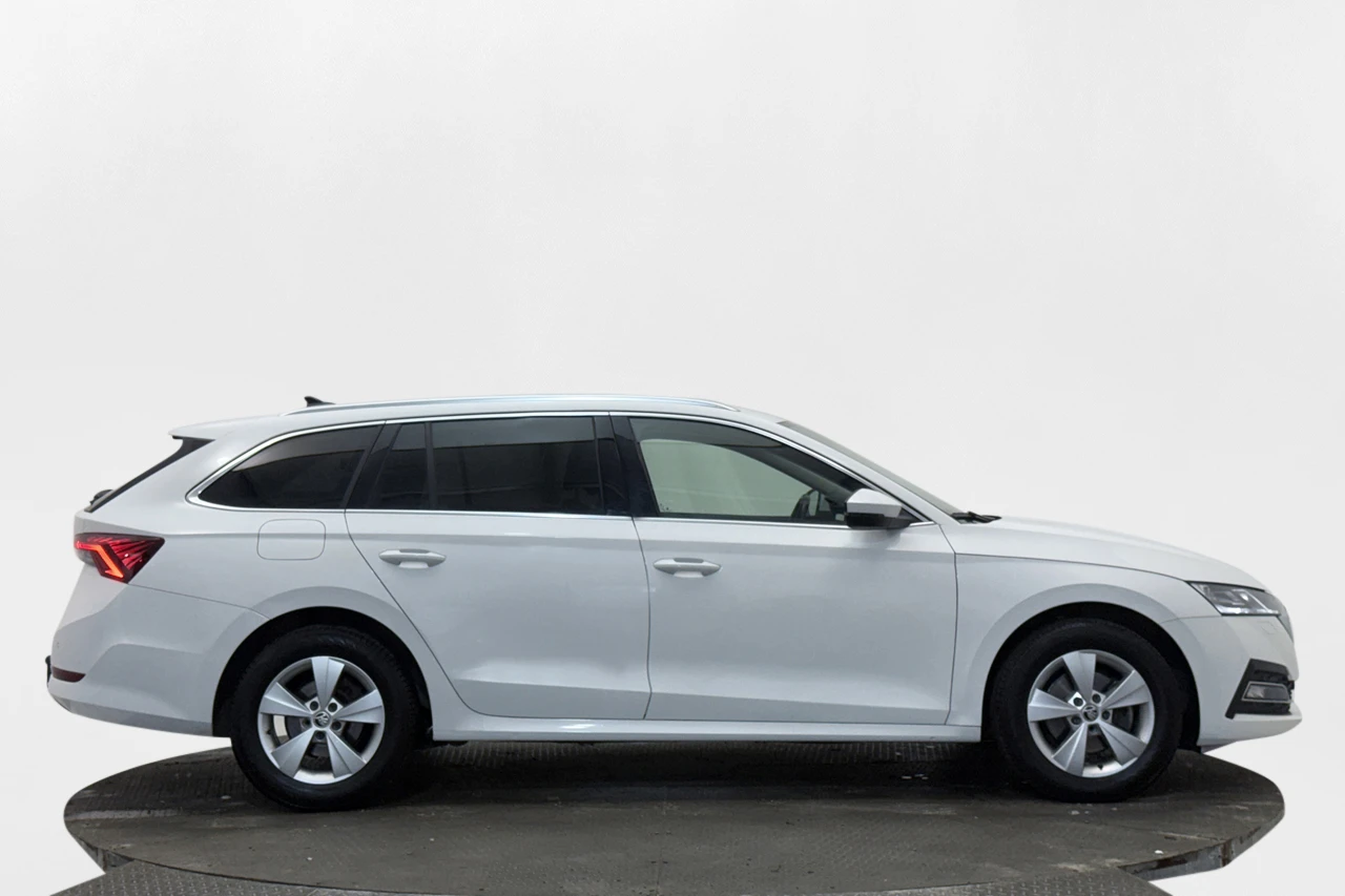 Skoda Octavia 2.0 TDI Style* Cam* Navi* Печка* Дистроник*  - изображение 3