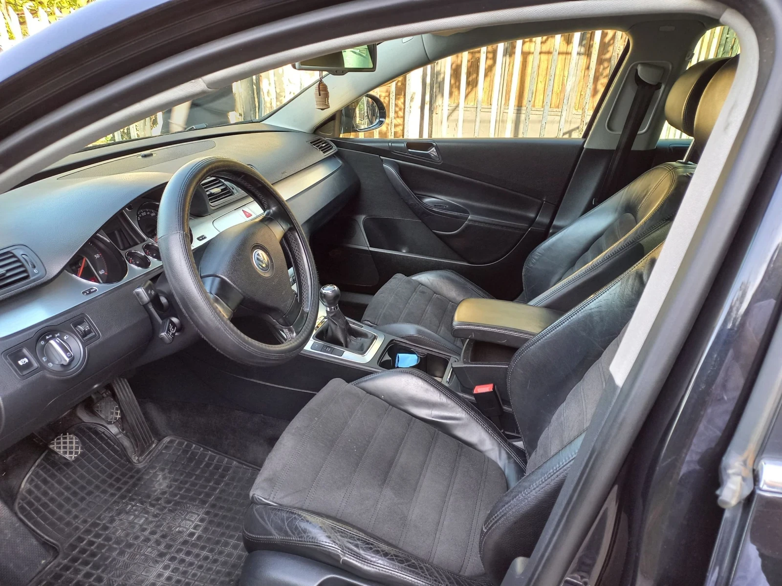 VW Passat 2.0TDI 4MOTION  - изображение 6