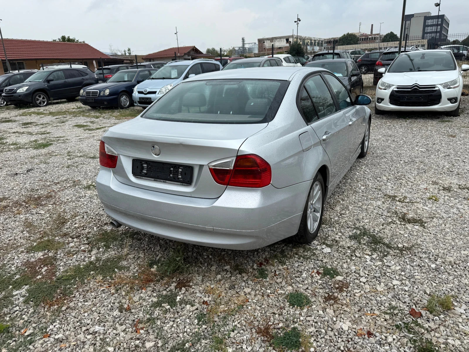 BMW 320 d  - изображение 7