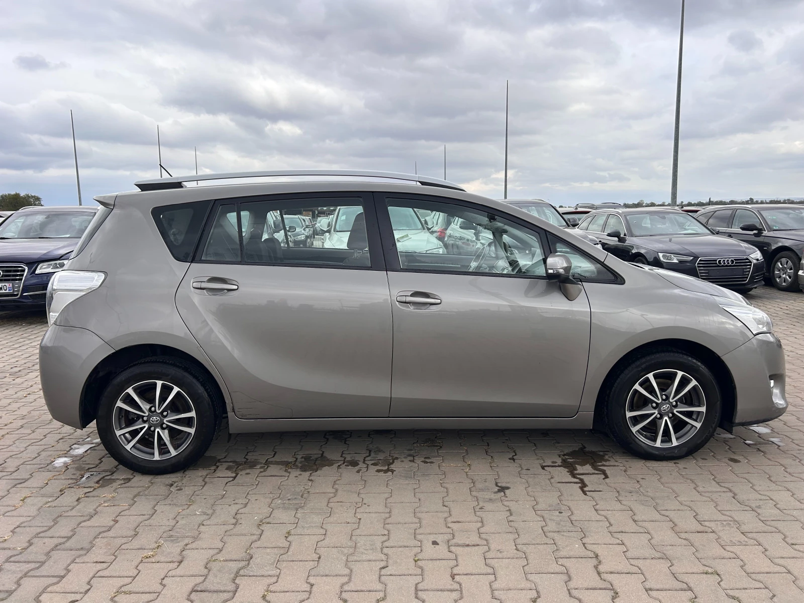 Toyota Verso 1.6D 6+ 1 NAVI EURO 6 - изображение 5