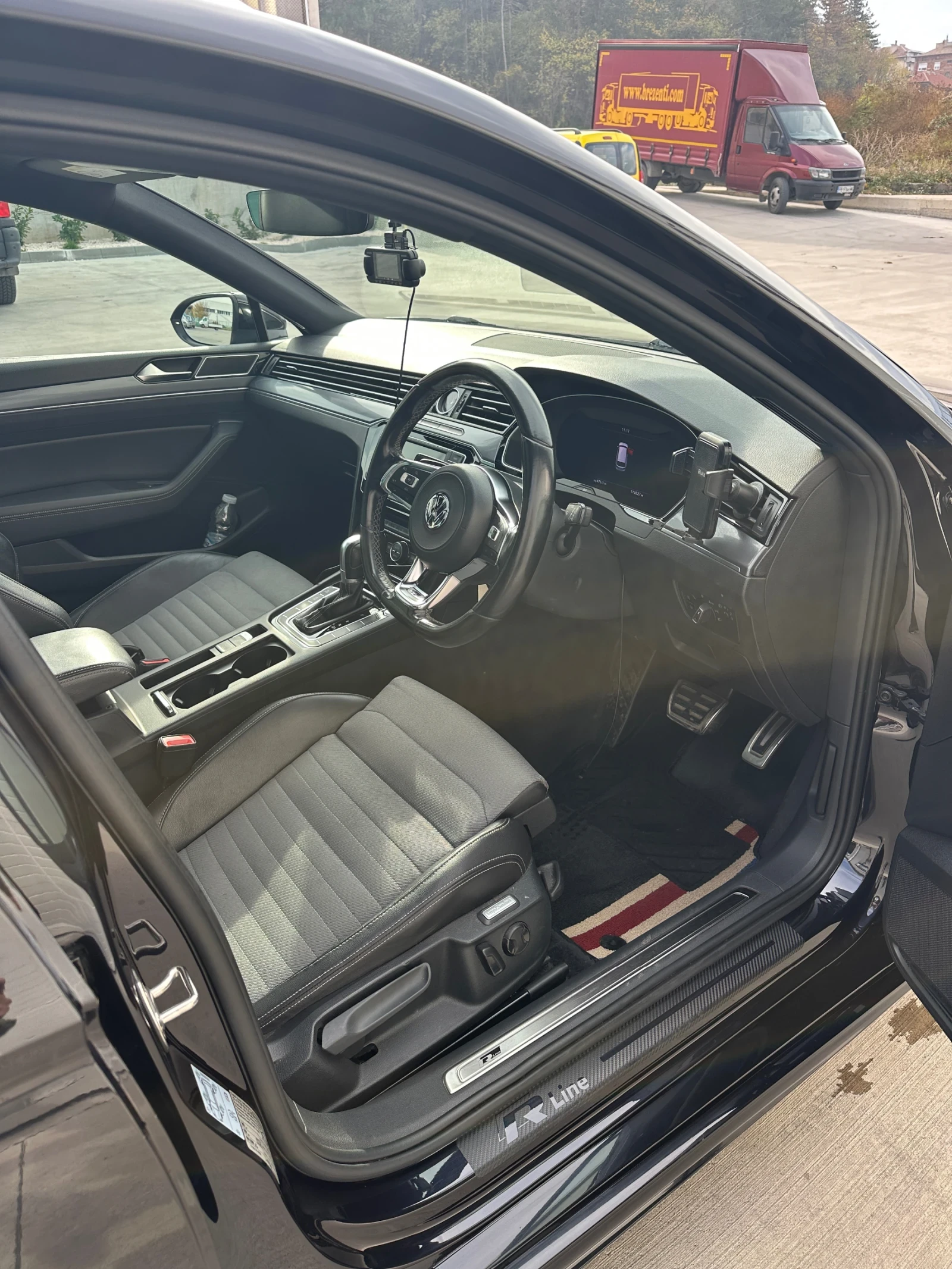 VW Passat  - изображение 7