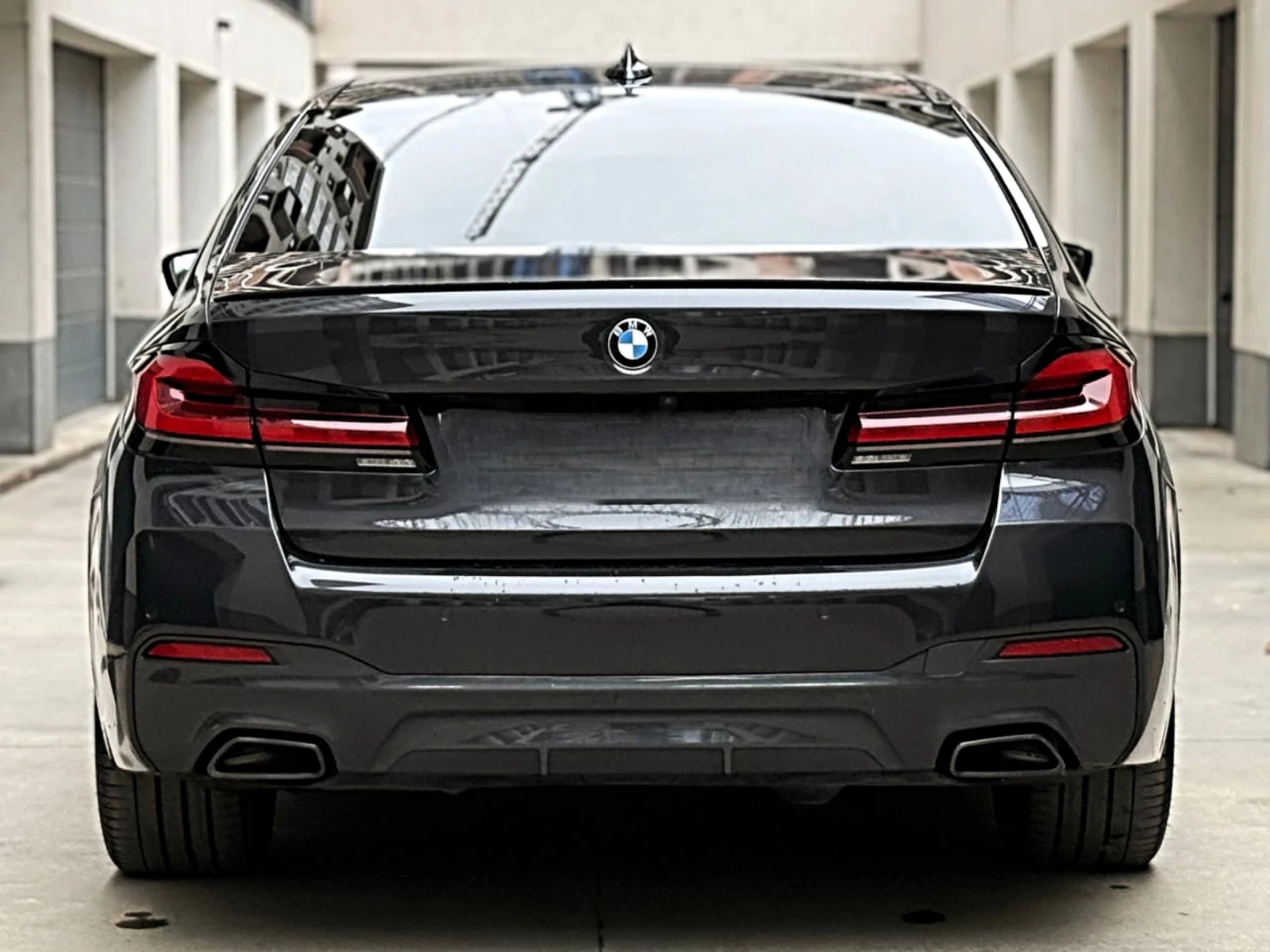 BMW 540 BMW 540d * * Individual* H/K* M Premium Fullmax - изображение 10