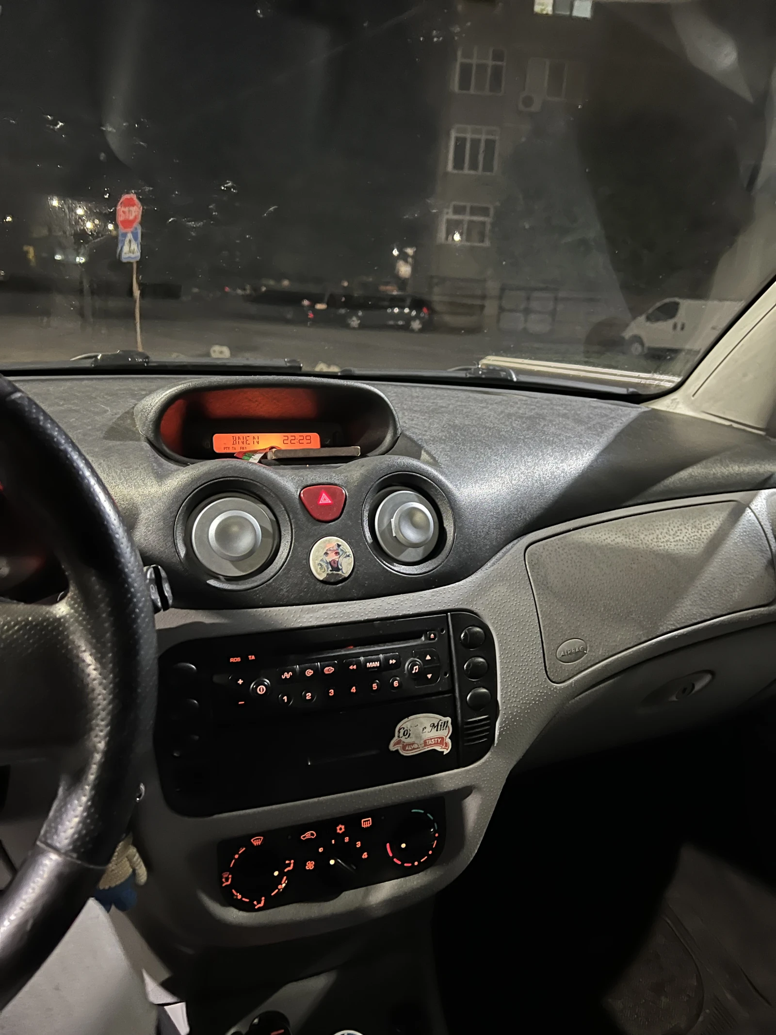 Citroen C3 pluriel  - изображение 8