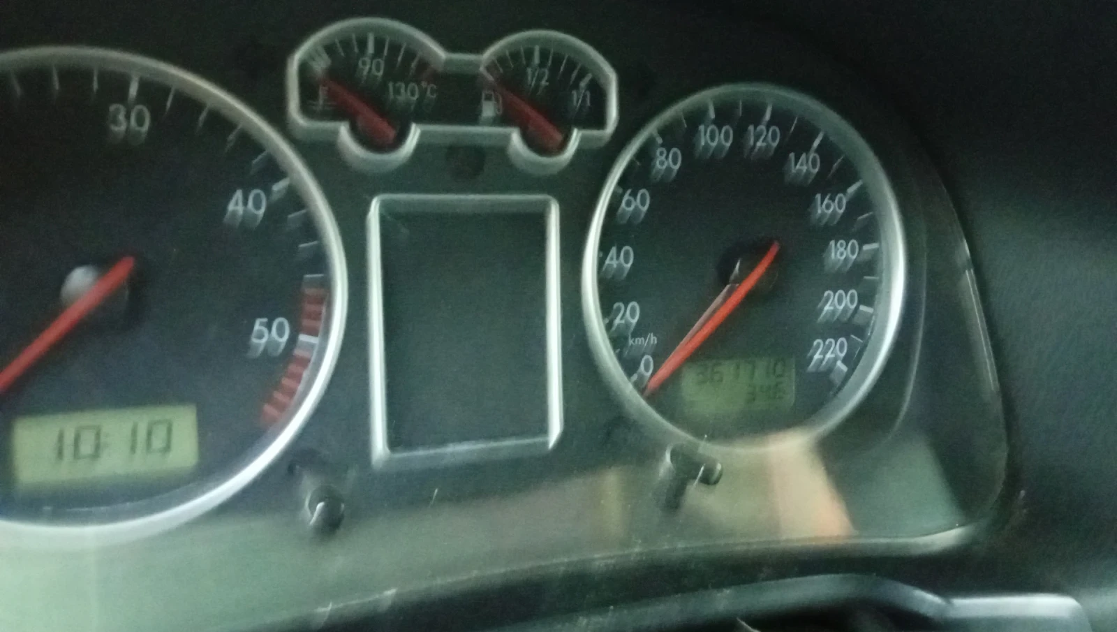 VW Golf 1.9.90коня, снимка 6 - Автомобили и джипове - 53845549