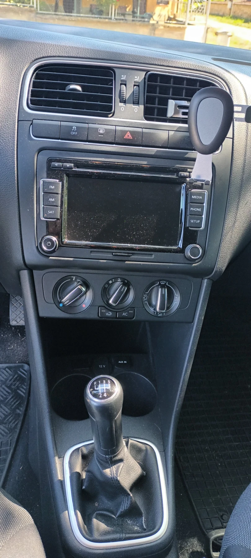 VW Polo, снимка 6 - Автомобили и джипове - 53965543