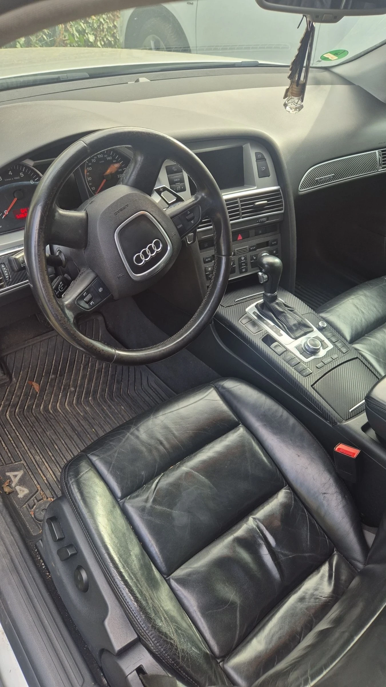 Audi A6, снимка 5 - Автомобили и джипове - 54073689