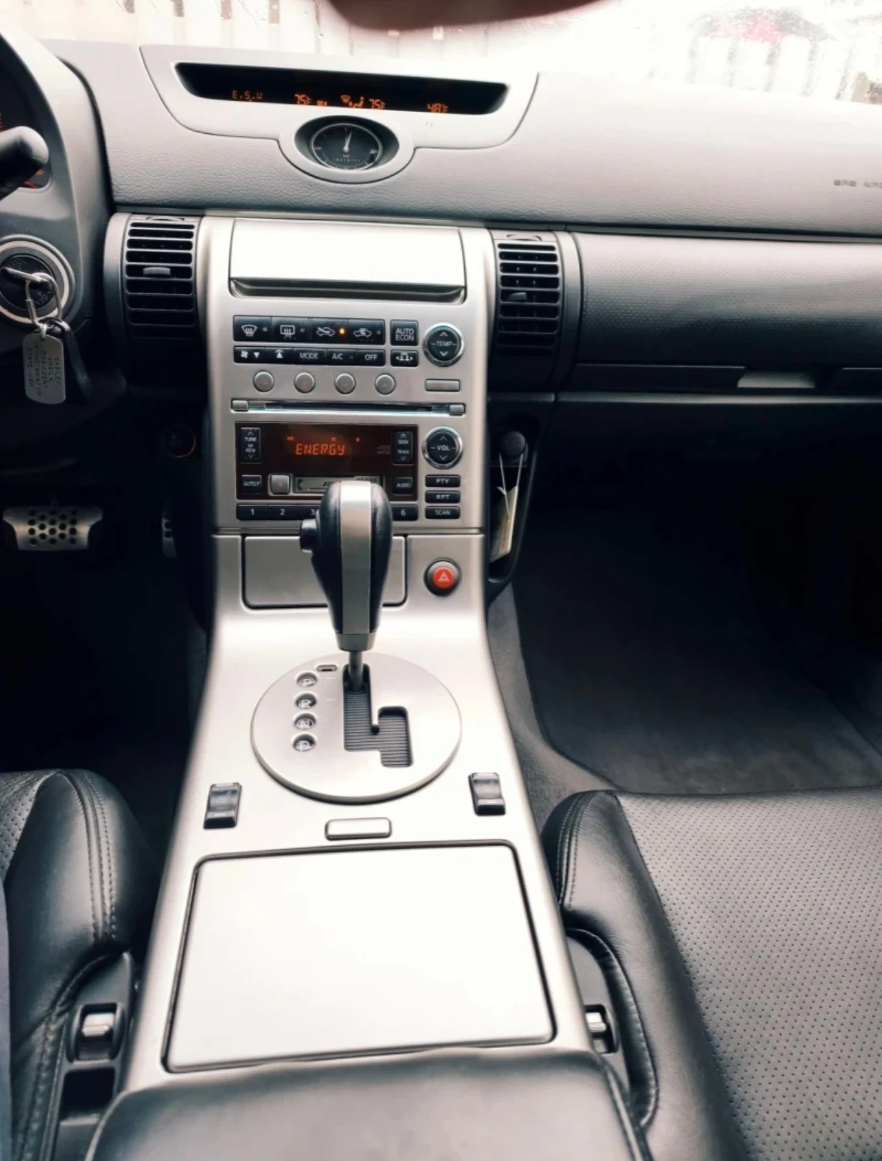 Nissan 350z LIMITED, снимка 8 - Автомобили и джипове - 54305192